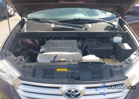 2012 Toyota Highlander Base V6 from USA, damaged, VIN 5TDZK3EH2CS079609